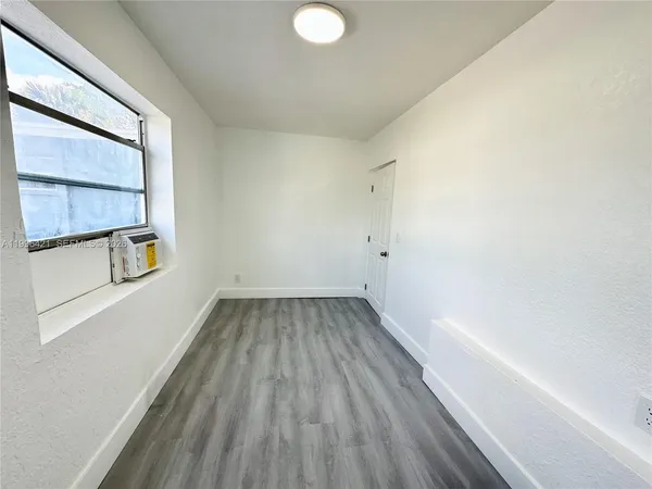 $1,250 | 5903 Southwest 26th Terrace, Unit 2 2, West Park, FL 33023