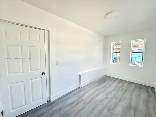 $1,250 | 5903 Southwest 26th Terrace, Unit 2 2, West Park, FL 33023