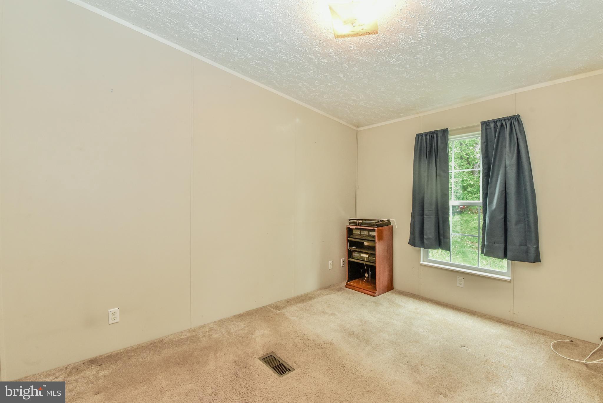 918 Morgans Mill Road Bluemont, VA 20135 - Photo 11 of 17 Bedroom 3
