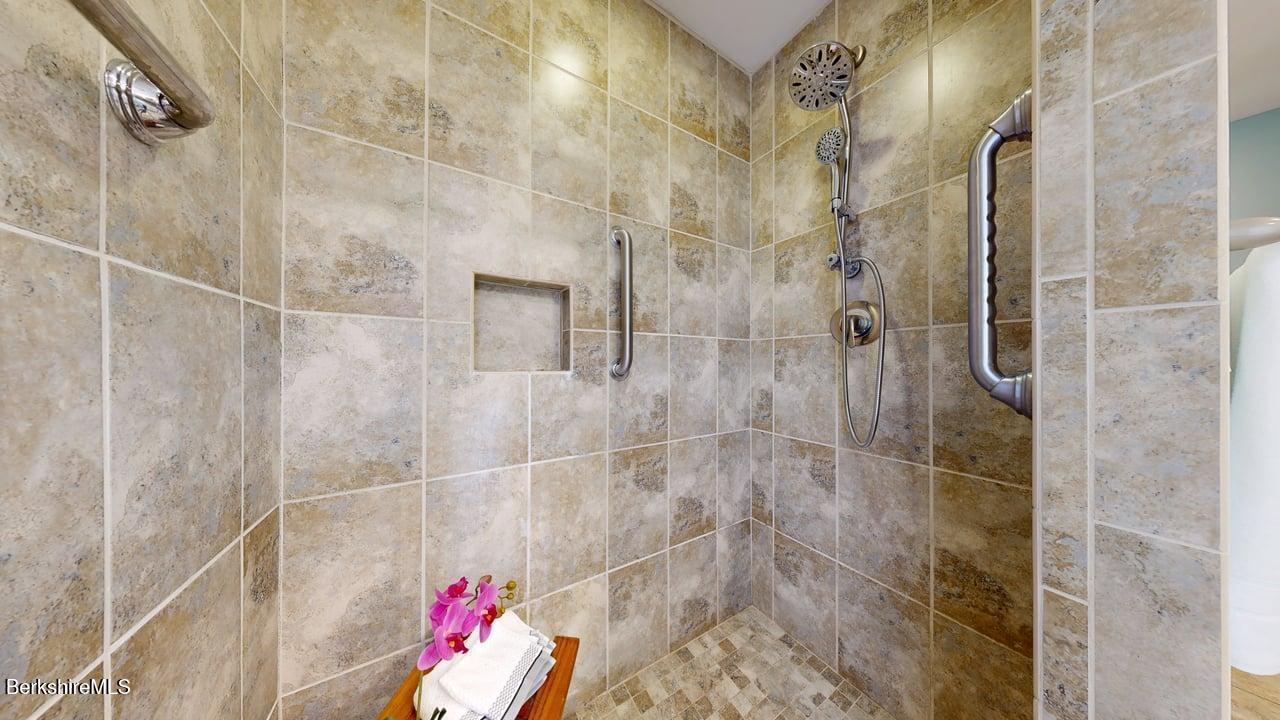 367 Notch Road North Adams, MA 01247 - Photo 31 of 42 Full Bath