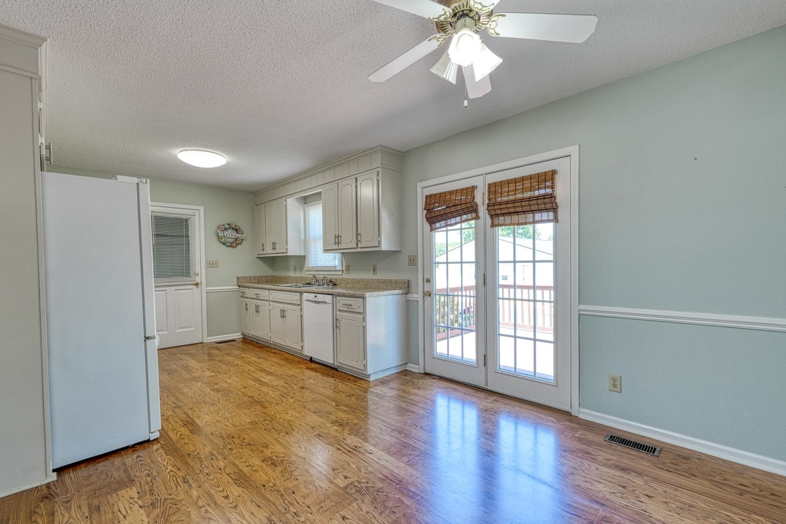 241 Mason Drive Inman, SC 29349 - Photo 2 of 36