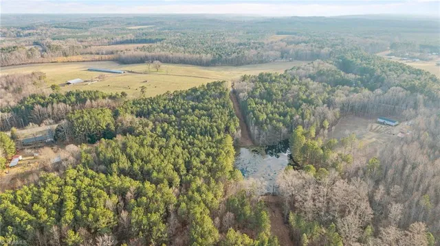 $79,900 | 27 Highway 24, Eagle Springs, NC 27242