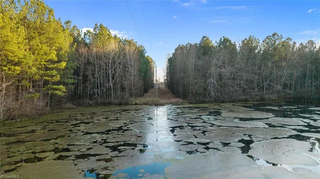 $79,900 | 27 Highway 24, Eagle Springs, NC 27242