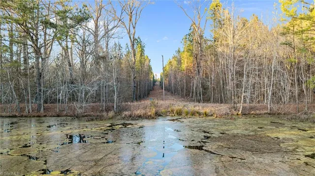 $79,900 | 27 Highway 24, Eagle Springs, NC 27242