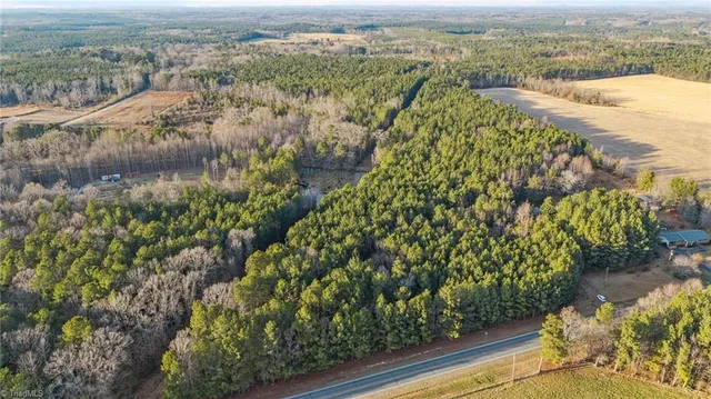 $79,900 | 27 Highway 24, Eagle Springs, NC 27242