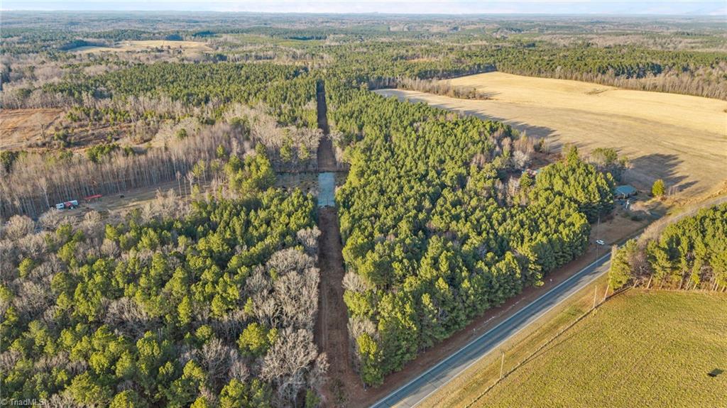 27 Highway 24 Eagle Springs, NC 27242 - Photo 8 of 19