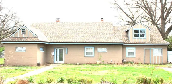 $109,000 | 3102 Woodlawn Avenue, St. Joseph, MO 64506