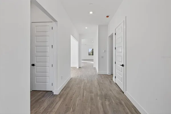 $5,900 | 19111 Fox Lndg Place, Lakewood Ranch, FL 34211