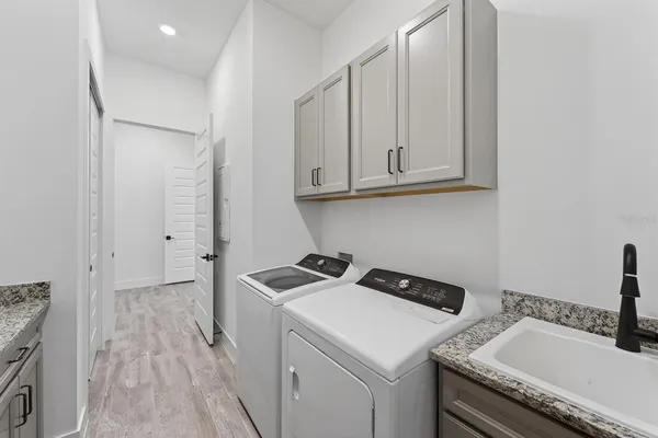 $5,900 | 19111 Fox Lndg Place, Lakewood Ranch, FL 34211