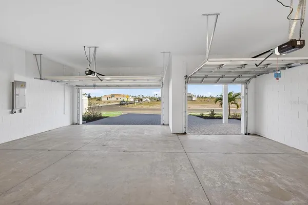 $5,900 | 19111 Fox Lndg Place, Lakewood Ranch, FL 34211