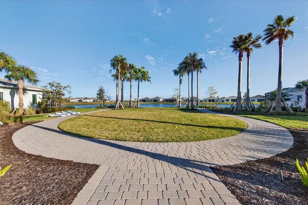 $5,900 | 19111 Fox Lndg Place, Lakewood Ranch, FL 34211