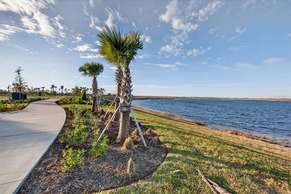 $4,900 | 19111 Fox Lndg Place, Lakewood Ranch, FL 34211