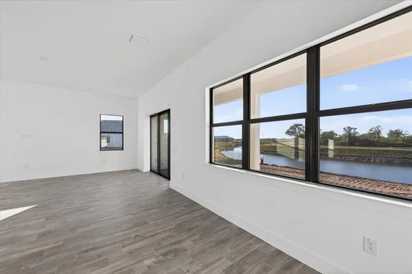 $5,900 | 19111 Fox Lndg Place, Lakewood Ranch, FL 34211