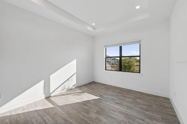 $5,900 | 19111 Fox Lndg Place, Lakewood Ranch, FL 34211