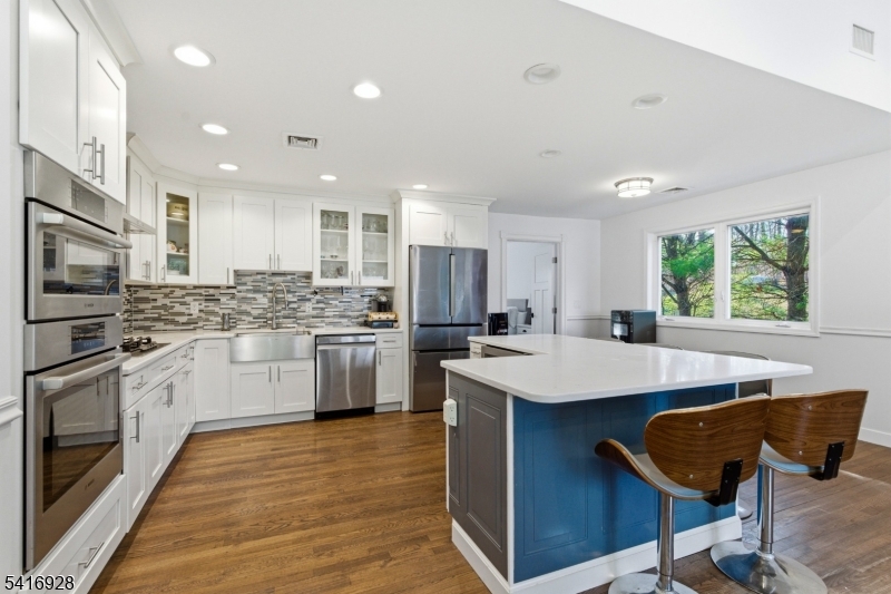 14 Cindy Lane Oak Ridge, NJ 07438 - Photo 5 of 32