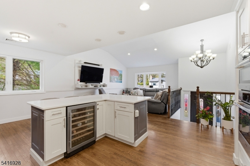 14 Cindy Lane Oak Ridge, NJ 07438 - Photo 8 of 32