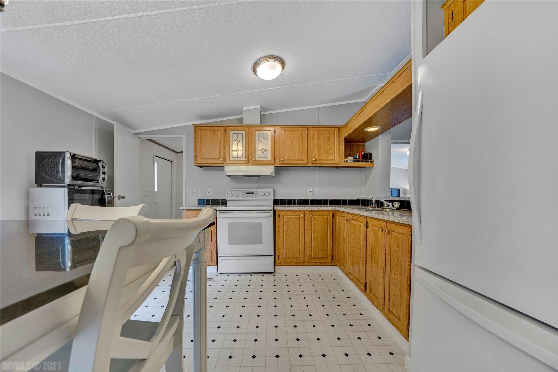 4120 Sunflower Road Pilot, VA 24138 - Photo 12 of 35 Gallery Image 12