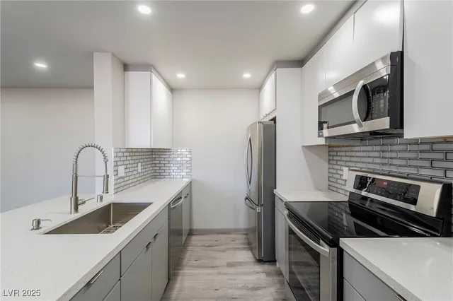 $1,490 | 8101 West Flamingo Road, Unit 2153, Las Vegas, NV 89147