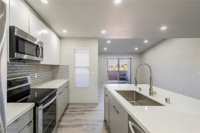 $1,490 | 8101 West Flamingo Road, Unit 2153, Las Vegas, NV 89147