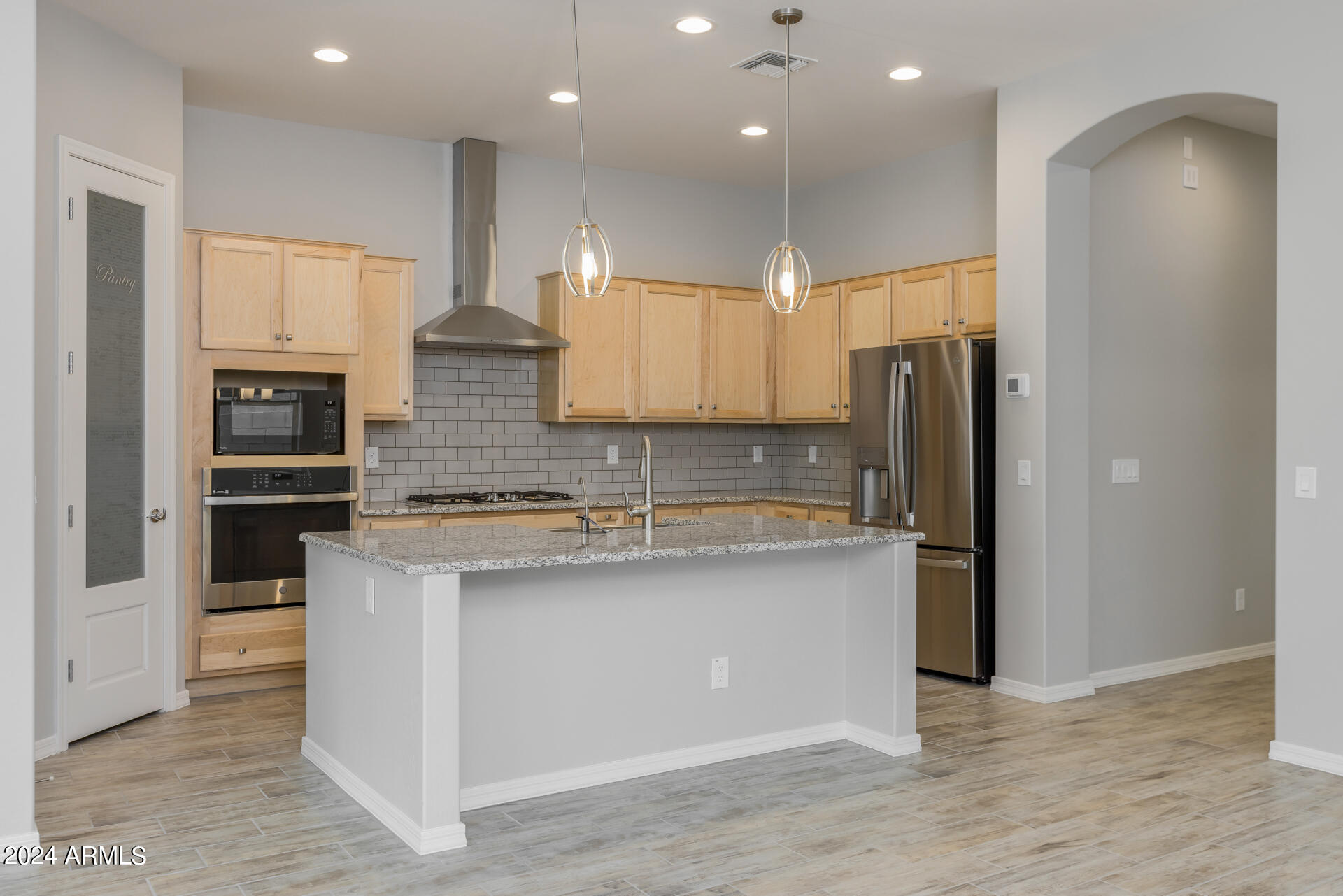 3926 East Spring Wheat Lane Gilbert, AZ 85296 - Photo 12 of 41 8) KITCHEN