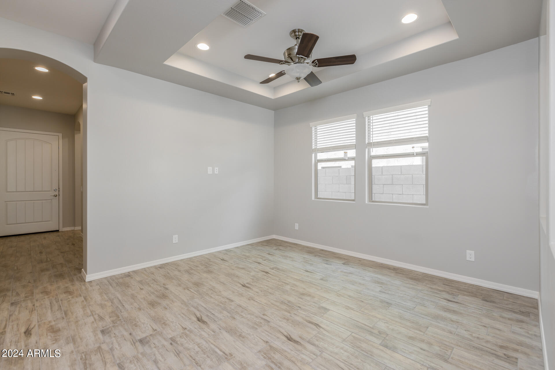 3926 East Spring Wheat Lane Gilbert, AZ 85296 - Photo 23 of 41 16) FORMAL DINING