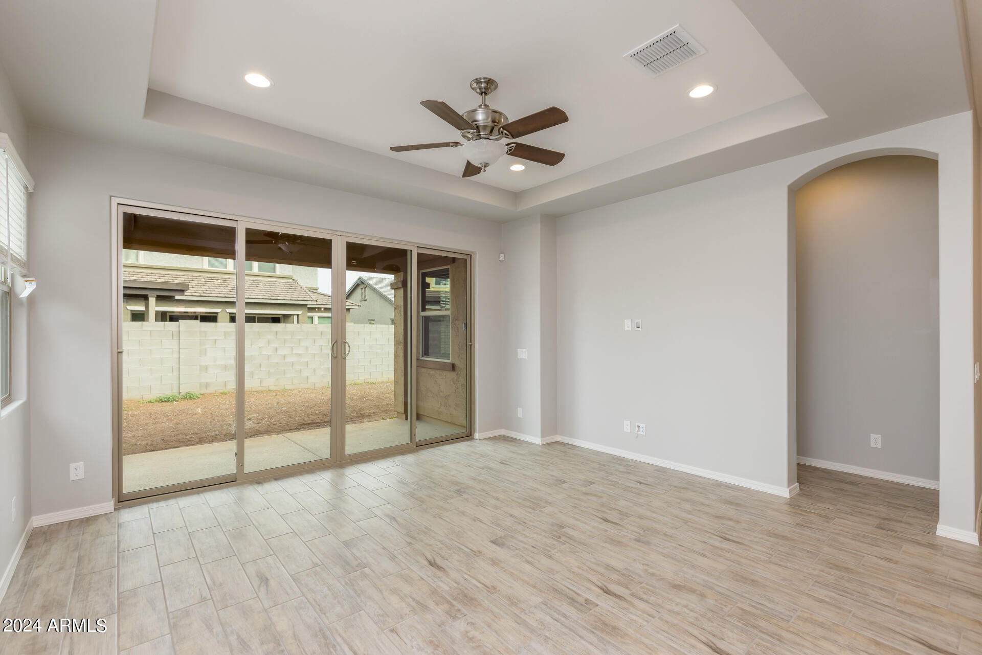 3926 East Spring Wheat Lane Gilbert, AZ 85296 - Photo 10 of 41 6) GREAT ROOM
