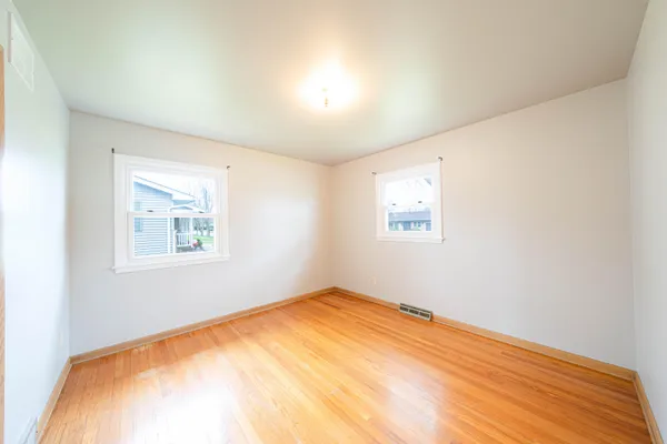 $2,200 | 401 Michele Avenue, Crown Point, IN 46307