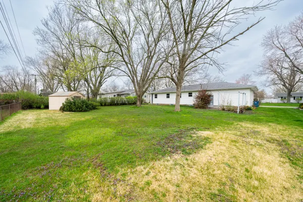 $2,200 | 401 Michele Avenue, Crown Point, IN 46307