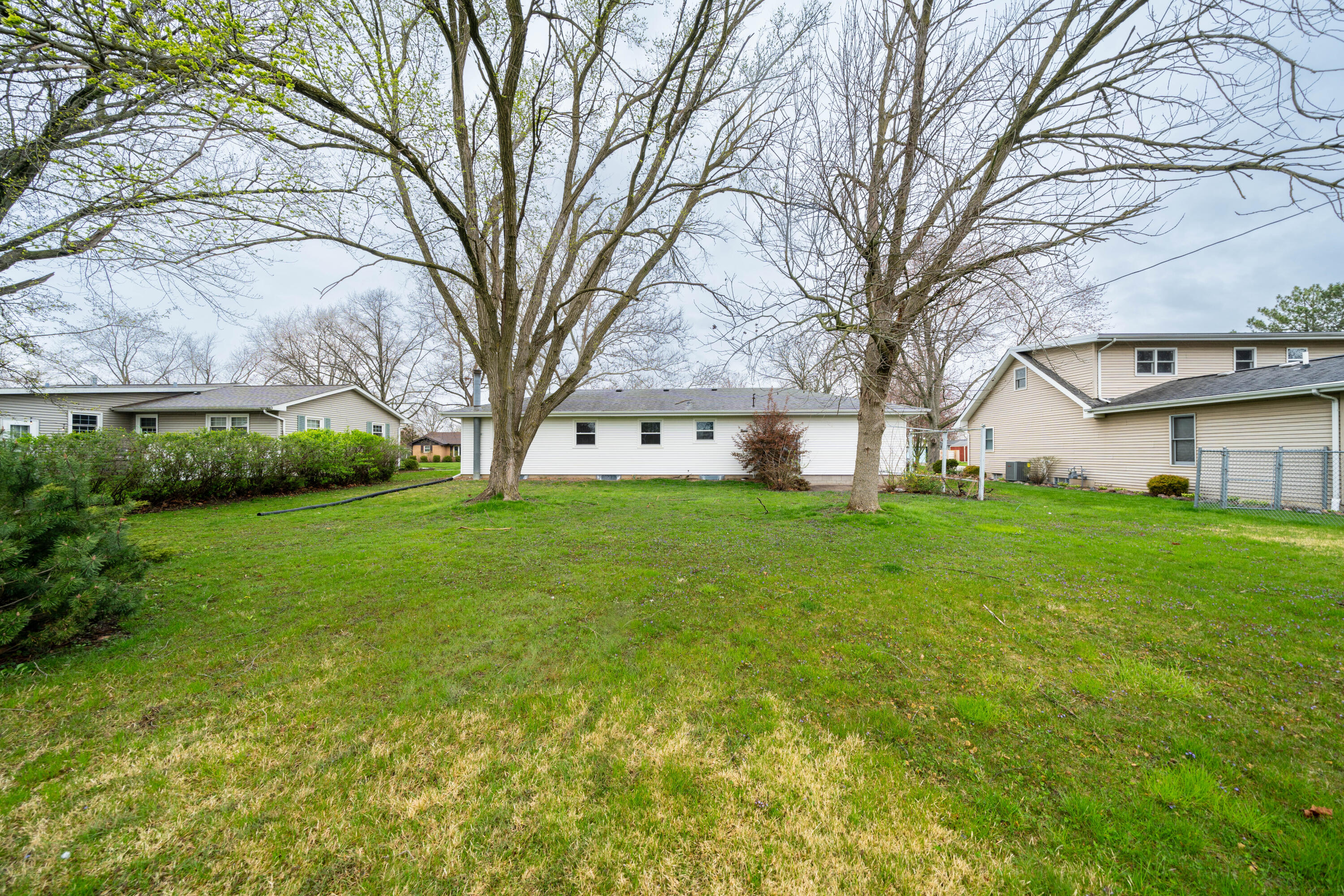 401 Michele Avenue Crown Point, IN 46307 - Photo 18 of 19 3000x2000