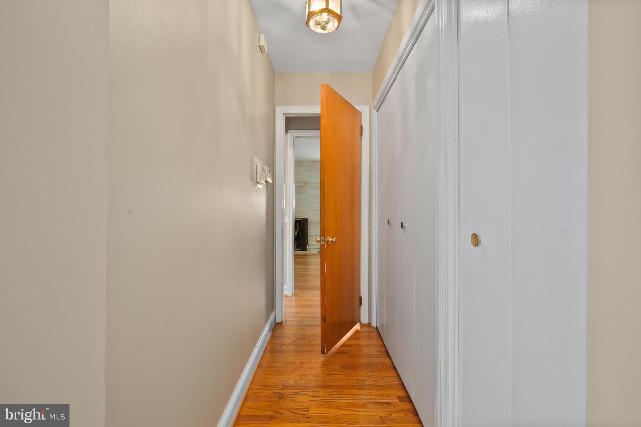 10201 Sutherland Road Silver Spring, MD 20901 - Photo 14 of 47