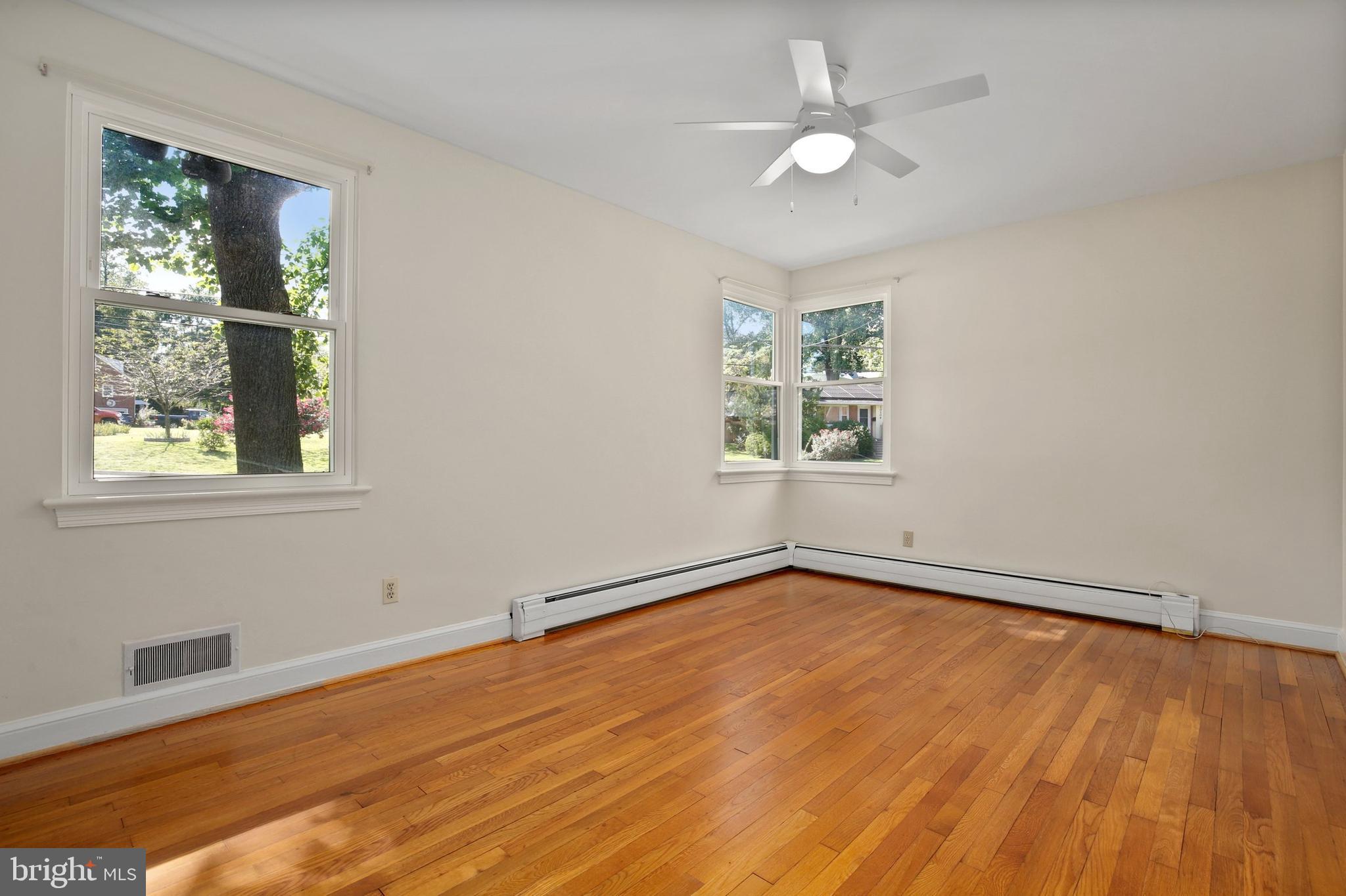 10201 Sutherland Road Silver Spring, MD 20901 - Photo 24 of 47