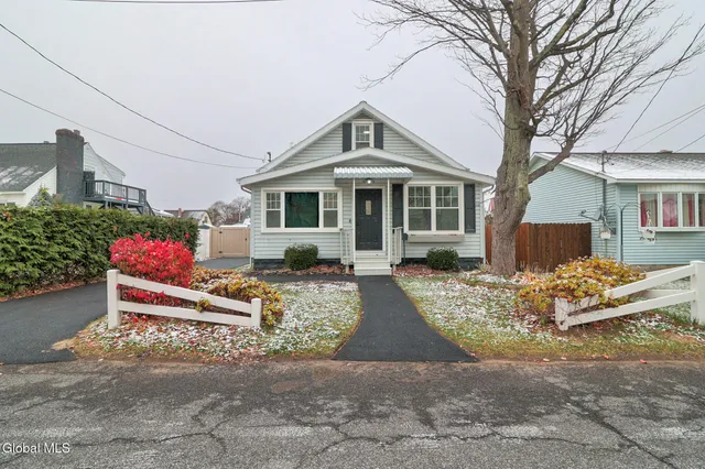 $274,550 | 3229 Taylor Street, Rotterdam, NY 12306