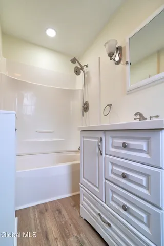 $269,550 | 3229 Taylor Street, Rotterdam, NY 12306