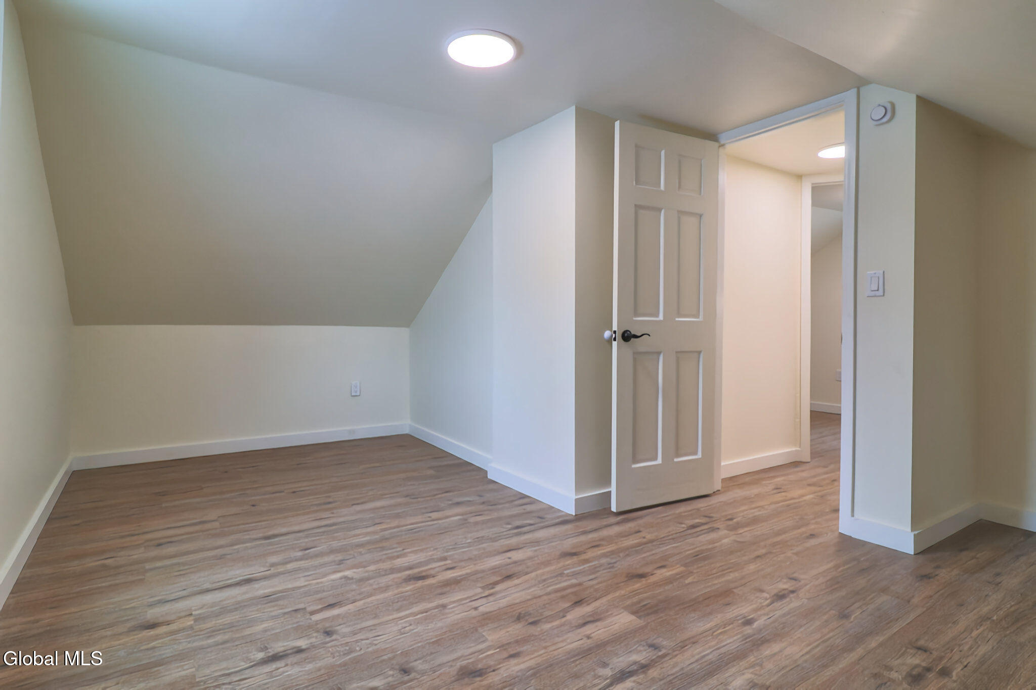 3229 Taylor Street Rotterdam, NY 12306 - Photo 16 of 32 3229TaylorSt-017