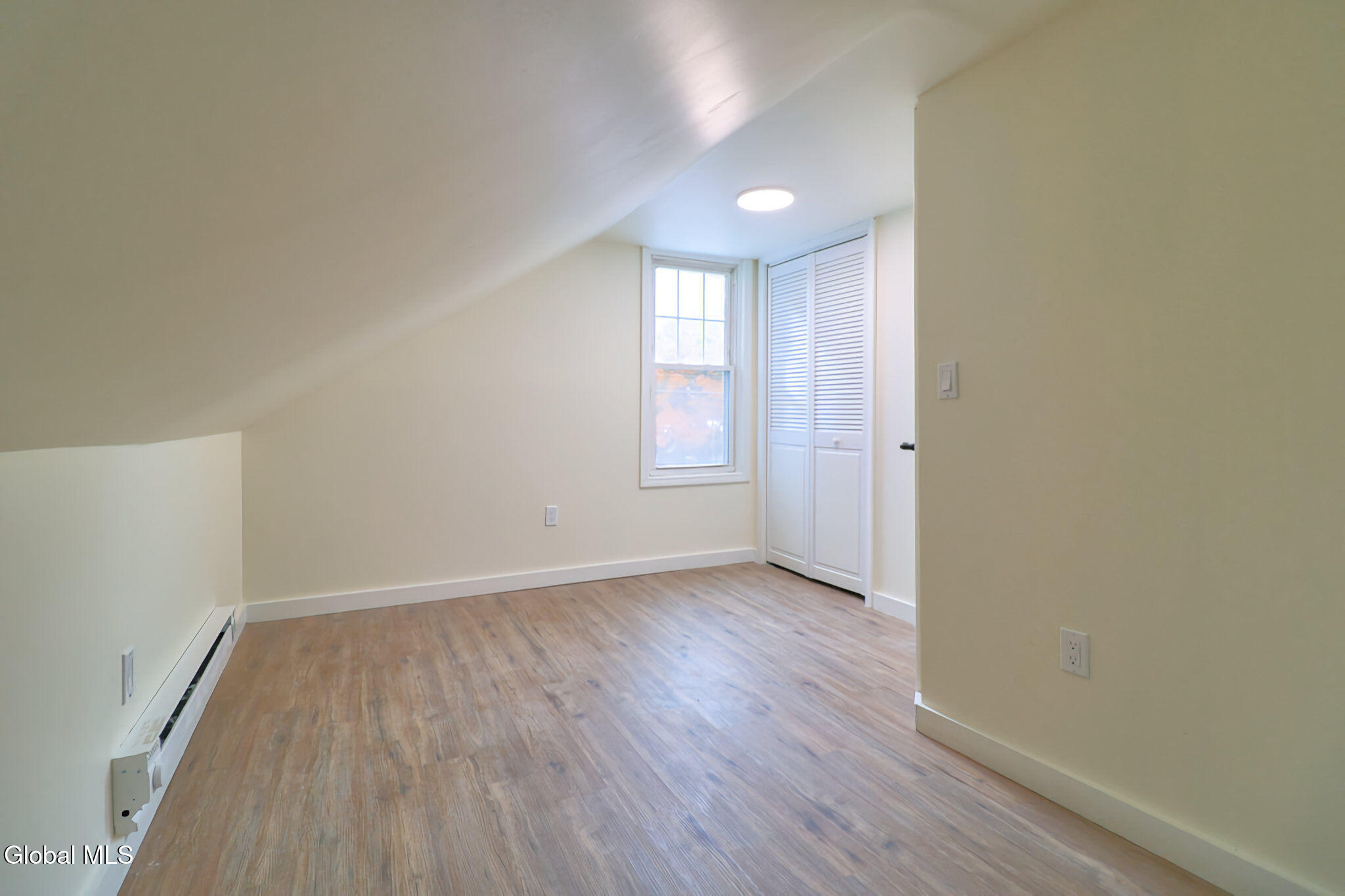 3229 Taylor Street Rotterdam, NY 12306 - Photo 20 of 32 3229TaylorSt-021