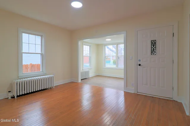 $269,550 | 3229 Taylor Street, Rotterdam, NY 12306