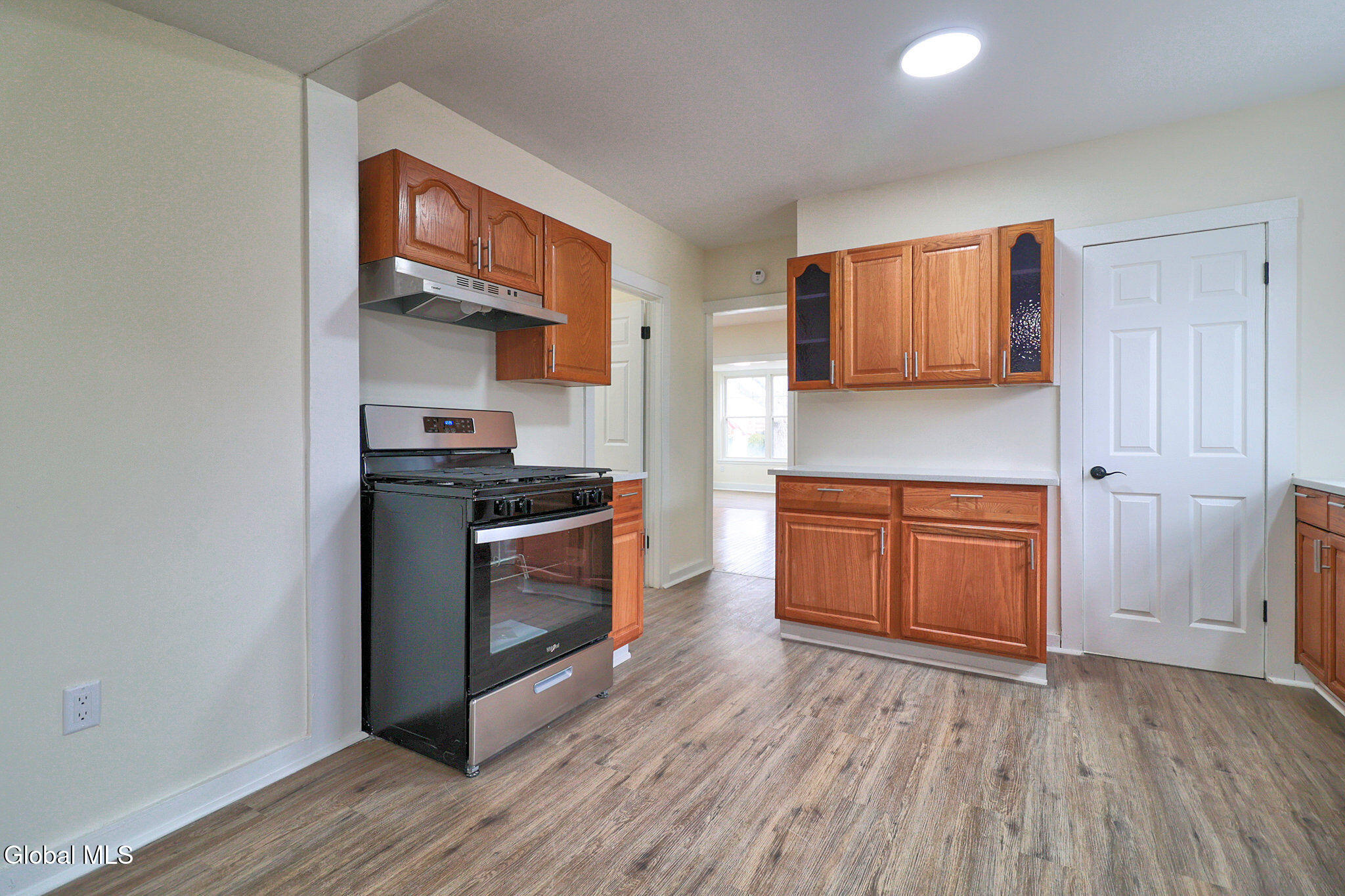 3229 Taylor Street Rotterdam, NY 12306 - Photo 9 of 32 3229TaylorSt-026