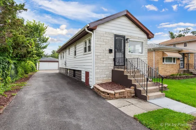 $259,000 | 1909 South 22nd Avenue, Maywood, IL 60153