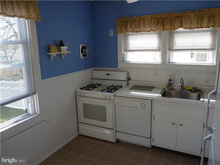 20 Mecray Lane Maple Shade, NJ 08052 - Photo 15 of 24 Kitchen