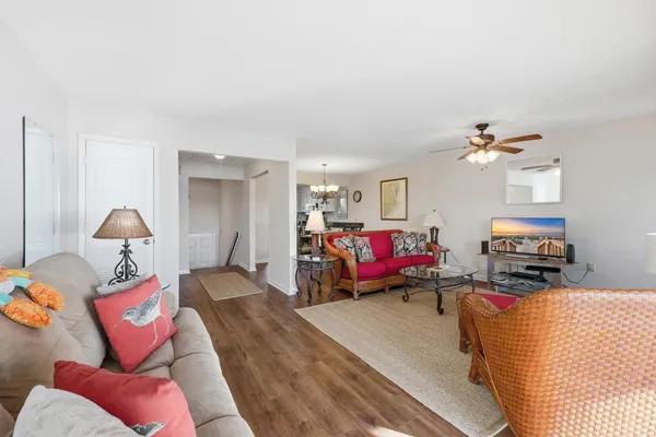 $365,000 | 117 Finch Drive, Unit 272, Georgetown, SC 29440