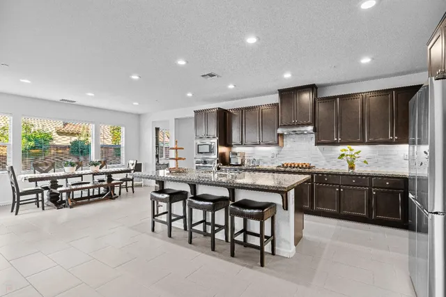 $999,900 | 2305 Augusta Avenue, Tracy, CA 95377