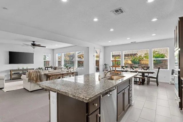 $999,900 | 2305 Augusta Avenue, Tracy, CA 95377