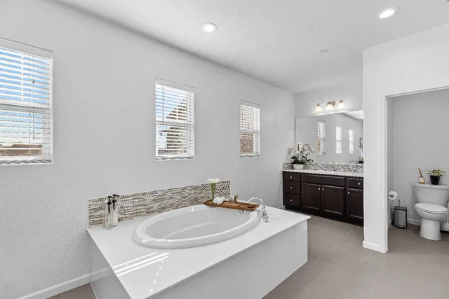 $999,900 | 2305 Augusta Avenue, Tracy, CA 95377