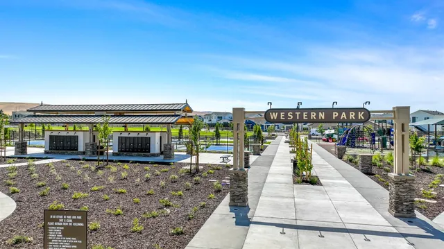 $999,900 | 2305 Augusta Avenue, Tracy, CA 95377