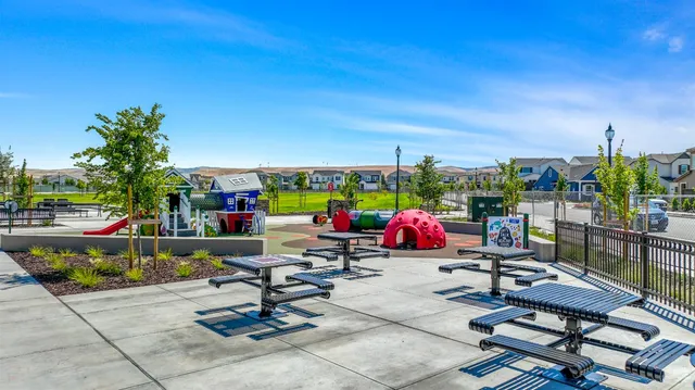 $999,900 | 2305 Augusta Avenue, Tracy, CA 95377