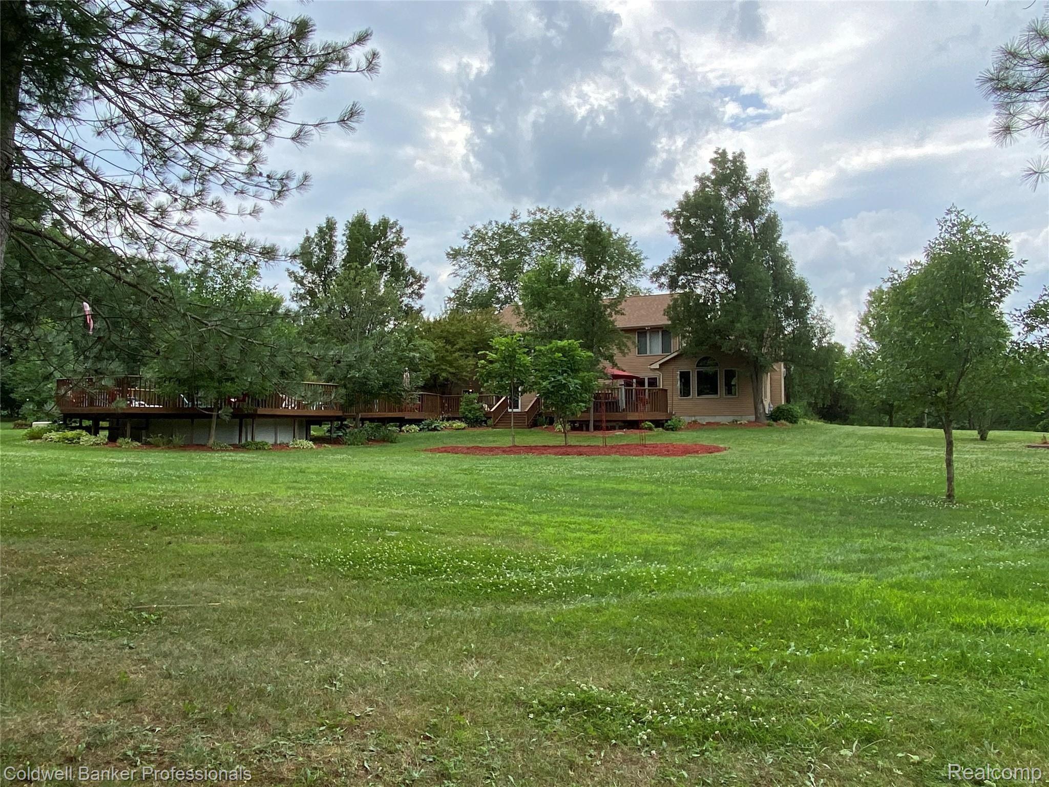 1235 Lake Nepessing Road Lapeer, MI 48446 - Photo 35 of 55 8F378749-934F-49D3-99A6-E04021B58F96.jpeg