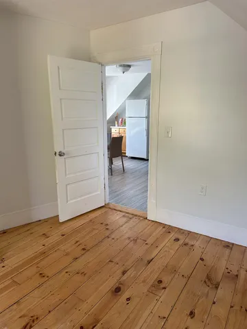 $1,950 | 381 Thornton Street, Unit 3, Manchester, NH 03102