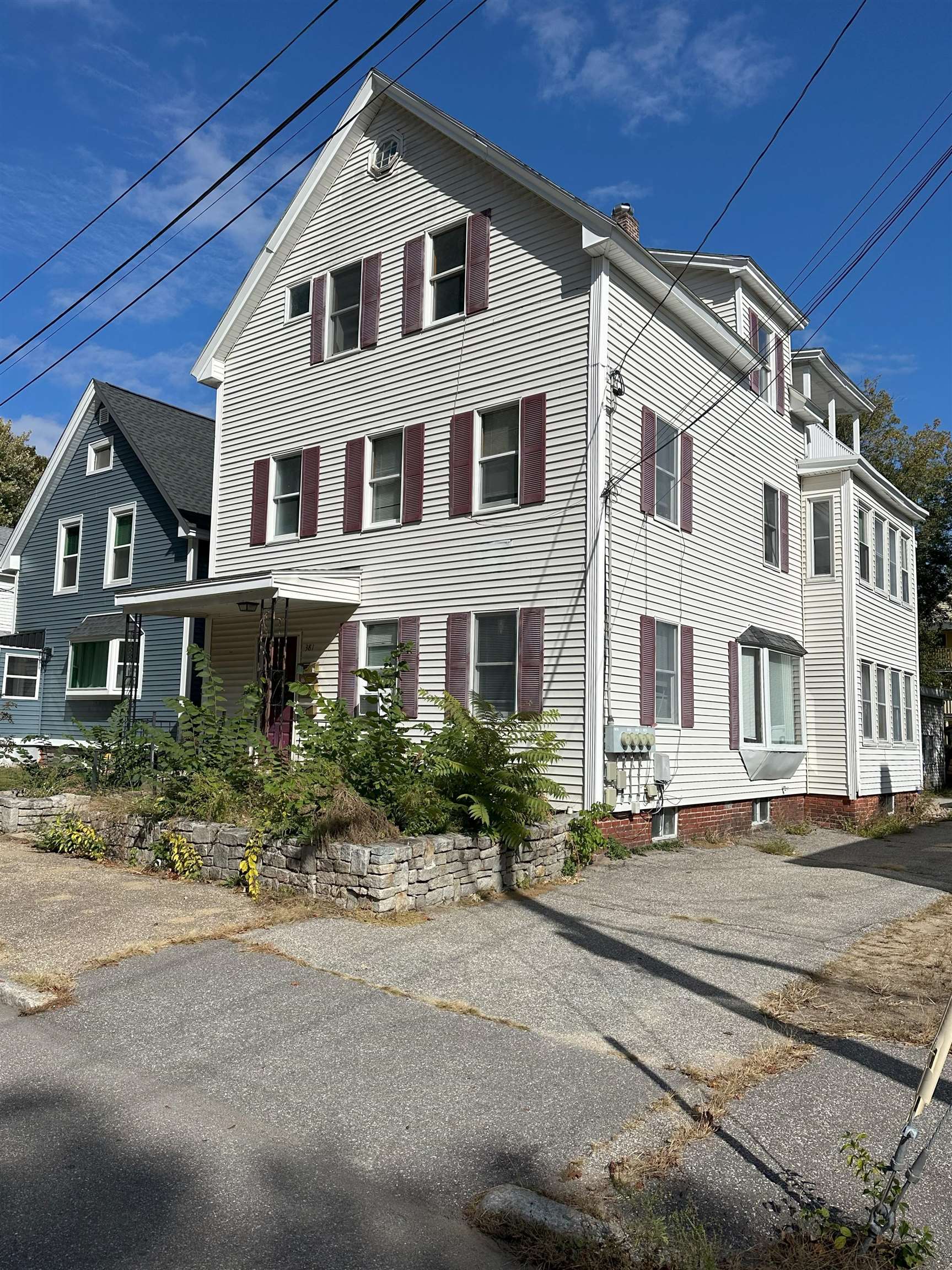 381 Thornton Street, Unit 3 Manchester, NH 03102 - Photo 2 of 19