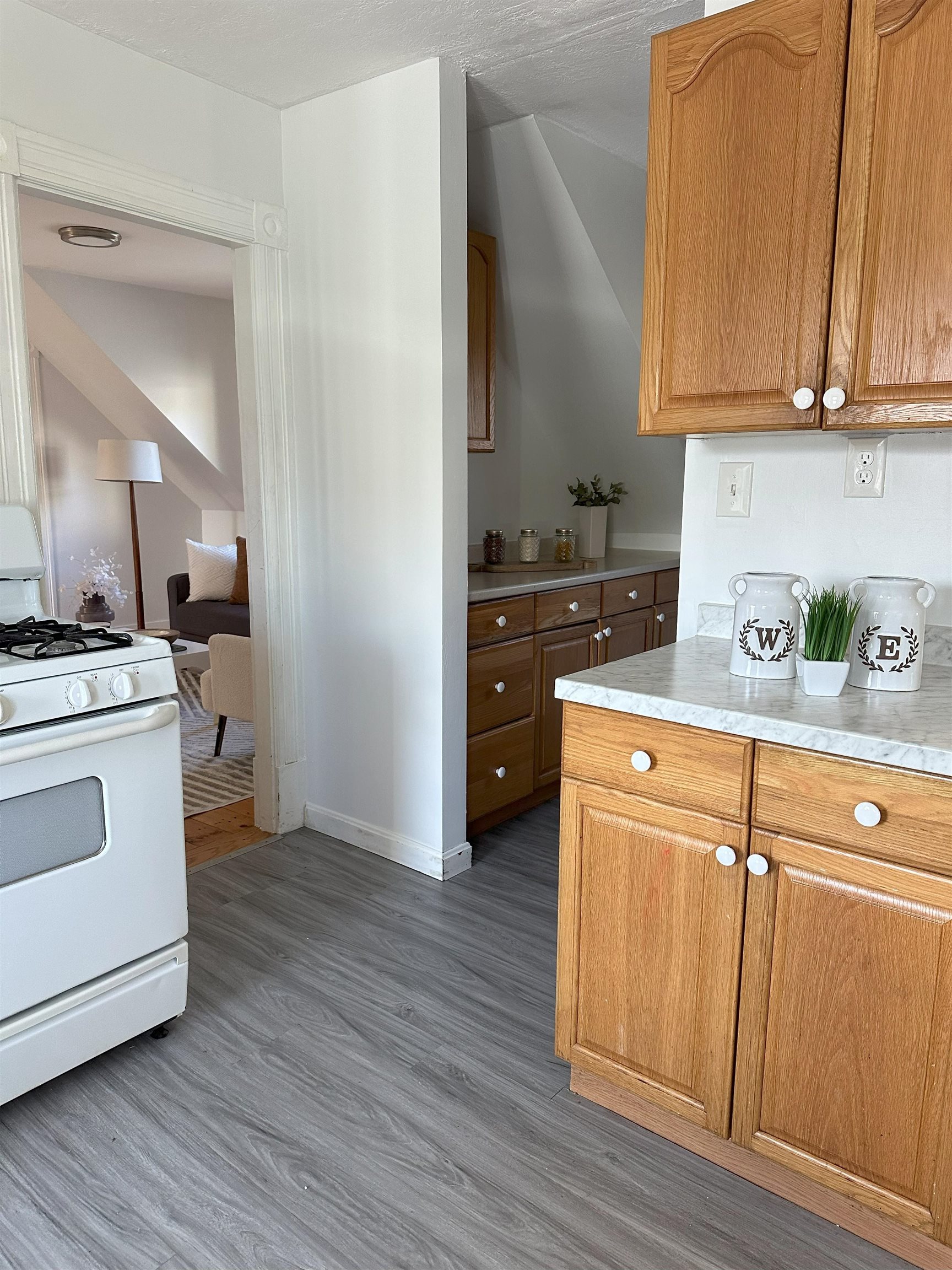 381 Thornton Street, Unit 3 Manchester, NH 03102 - Photo 7 of 19