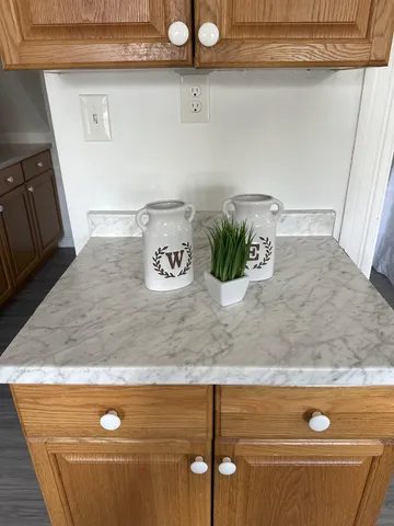 $1,950 | 381 Thornton Street, Unit 3, Manchester, NH 03102